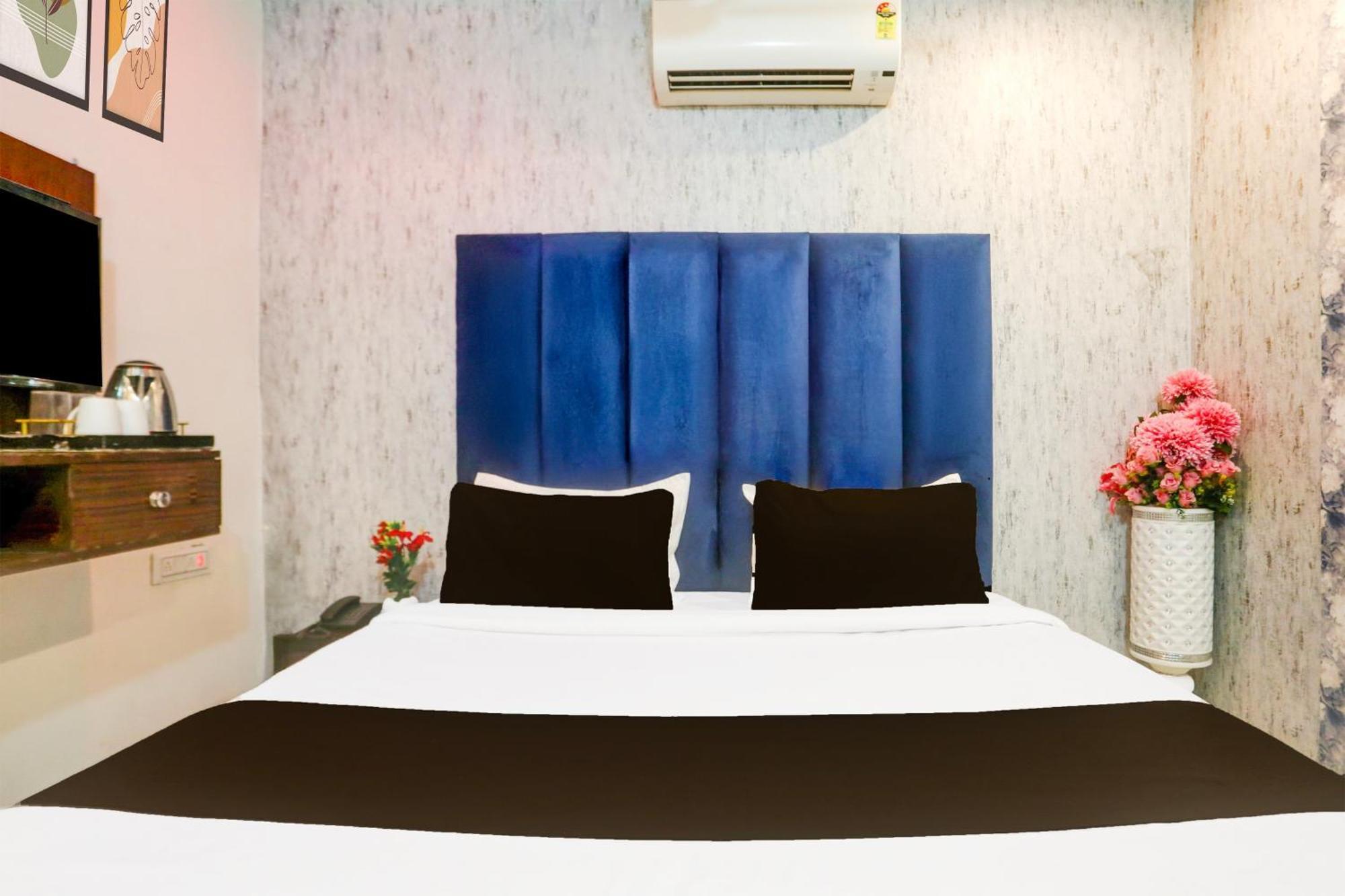 Super Collection O Roop Vihar Rohtak Formerly Hotel Maha エクステリア 写真