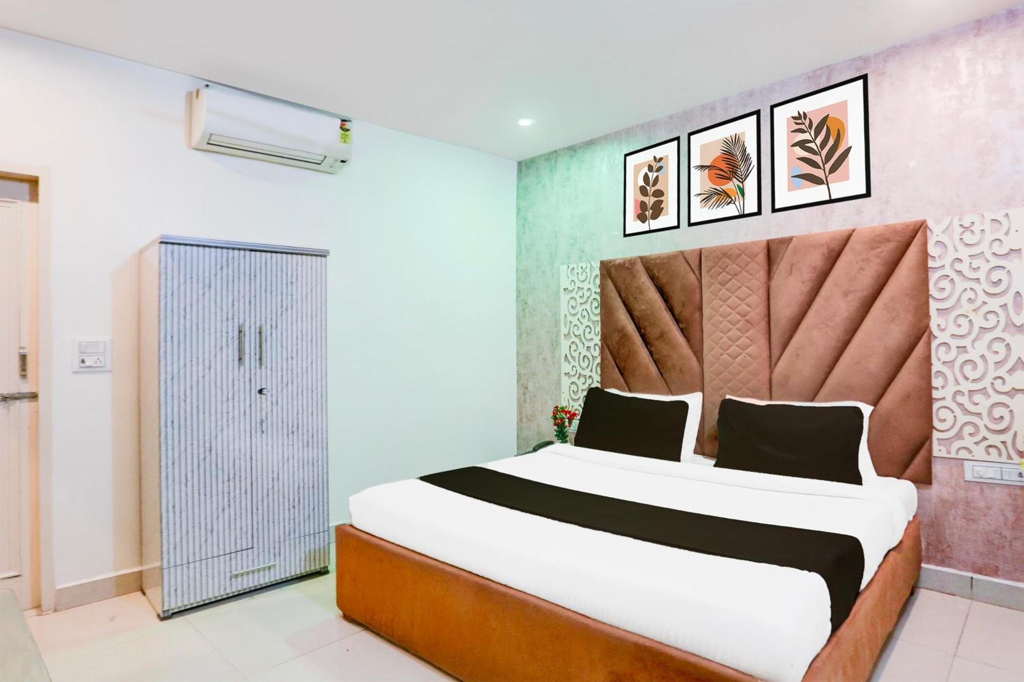 Super Collection O Roop Vihar Rohtak Formerly Hotel Maha エクステリア 写真